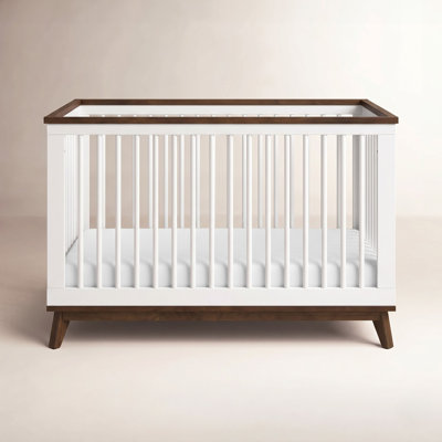 Scoot Pine 3-in-1 Convertible Crib
