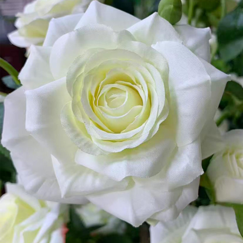 150 cm Lifelike Artificial Rose Tree – Realistic White Flowers, Thick Trunk, Decorative Faux Potted Topiary for Indoor/Outdoor Home & Office – Black Round Belly Pot