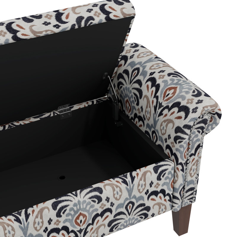 Rangement traditionnel: revêtement, accoudoirs roulés, intérieur spacieux et élégant, garniture décorative