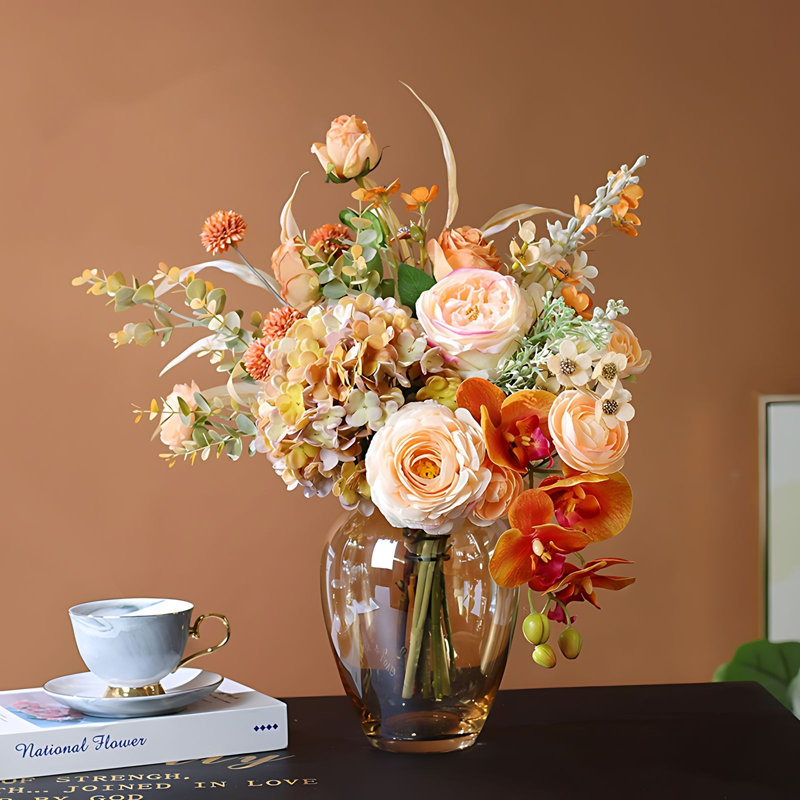 Composition d'assortiment mixte dans un vase