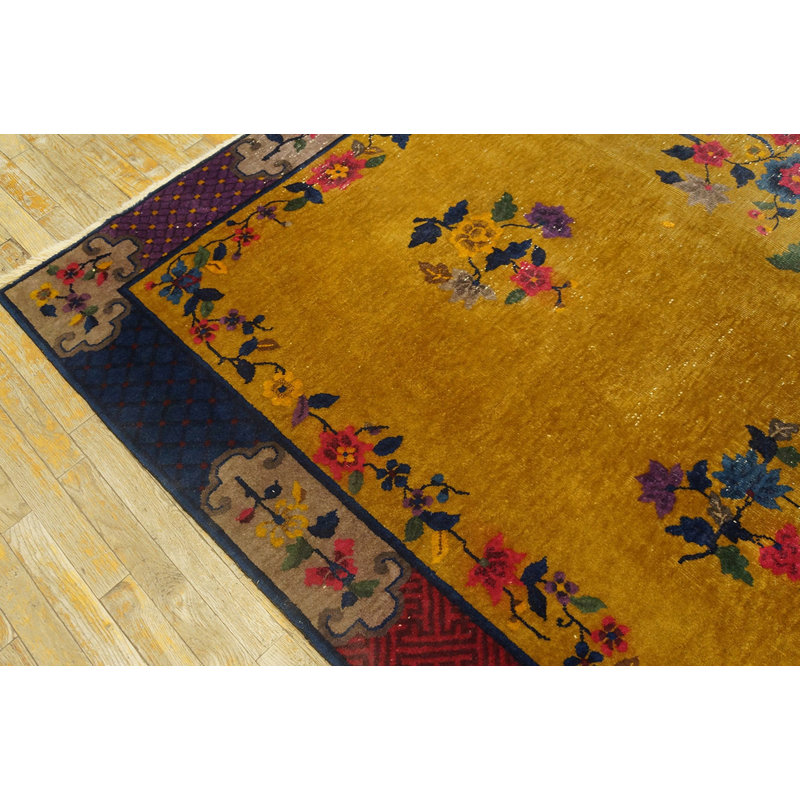 Tapis rectangulaire en laine noué à la main jaune et doré des années 1920