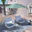 Parasol en fibre de verre 7,5 pi avec passe-partout blanc-454072609