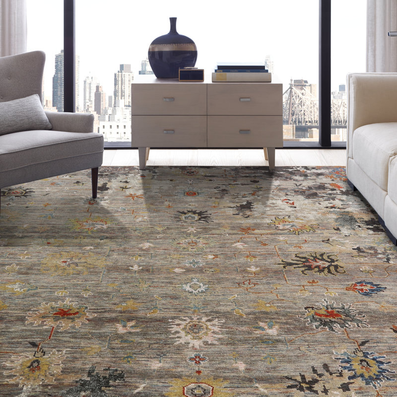 Heritage Bloom Handmade Wool Floral and Oriental Area Rug, Rectangle 9' x 12'