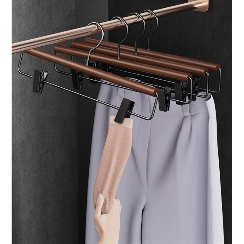 Support à pantalons en bois pivotant à 360 ° Timbergrip, 30