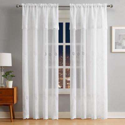 Paire de rideaux semi-transparents en mélange de polyester Hemlata
