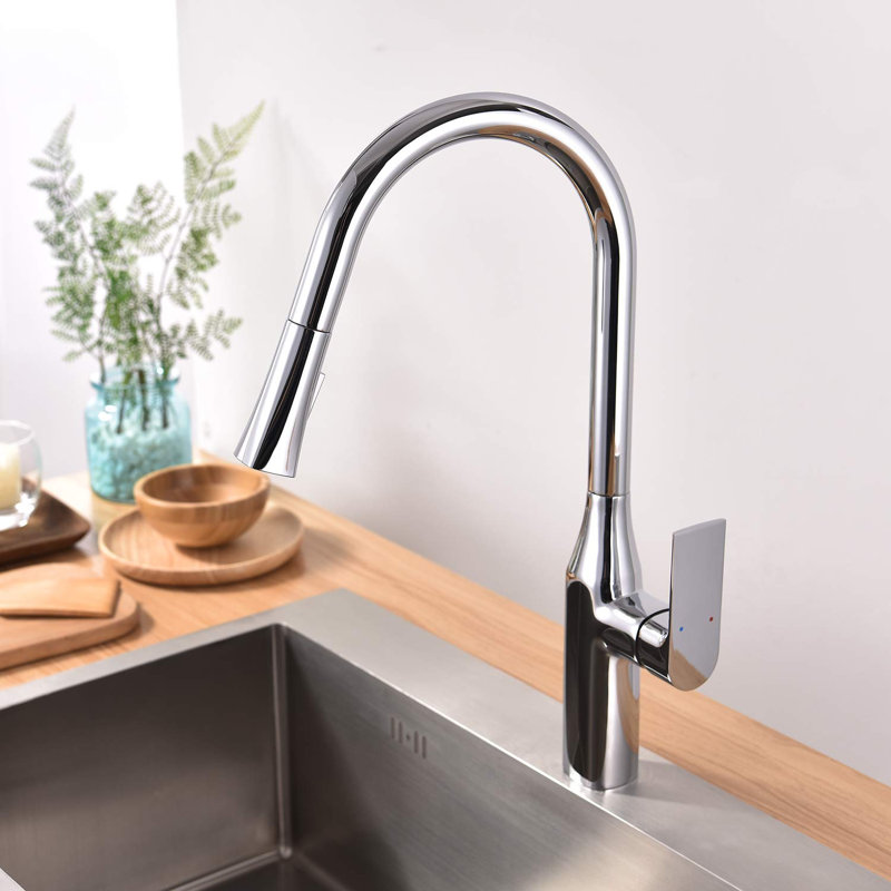 Robinet de cuisine à poignée simple Allure Series, Chrome poli