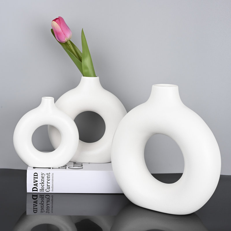 Elsia 3 Piece Handmade Ceramic Table Vase, White