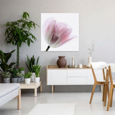 Art contemporain contemporain à l'envers avec fleurs en gros plan