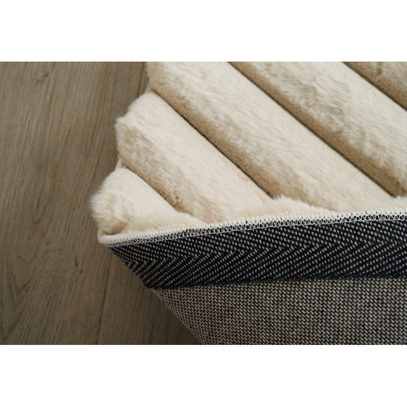 Nickole Collection Beige Ultra Soft Ribbed Faux Fur Area Rug, Round 7'
