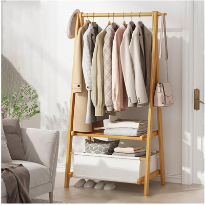 Portant à vêtements en bois avec tablettes à 2 niveaux et sac Gascoyne