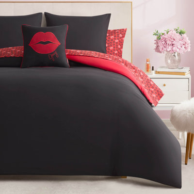 Juicy Couture Cheetah Rebel Lips Solid Reversible Bed-in-a-Bag Comforter Set