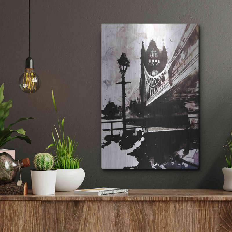 «Tower Bridge 1» par Jonathan Lam, H 16 po x l 12 po