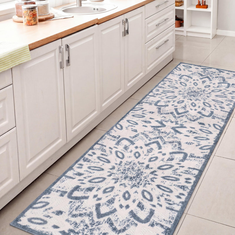 Tapis d'intérieur / extérieur Flora, Tapis de couloir 2 pi 3 po x 8 pi, Crème / Bleu foncé