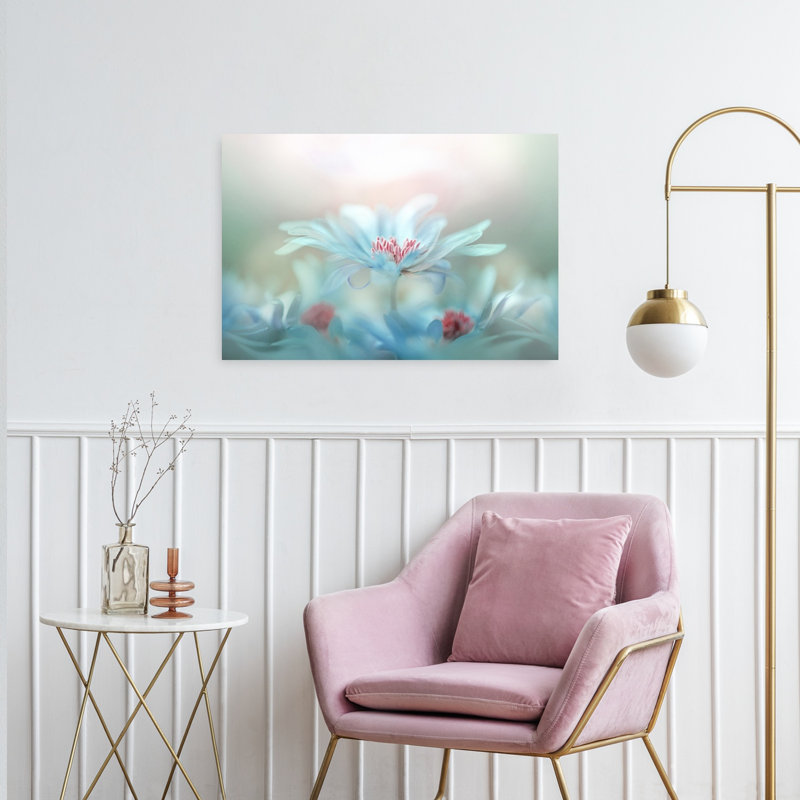 «Dreamy Blue Blossoms Abstract Delicate Dreamy Flower Nature», reproduction d'art murale, H 24 po x l 36 po