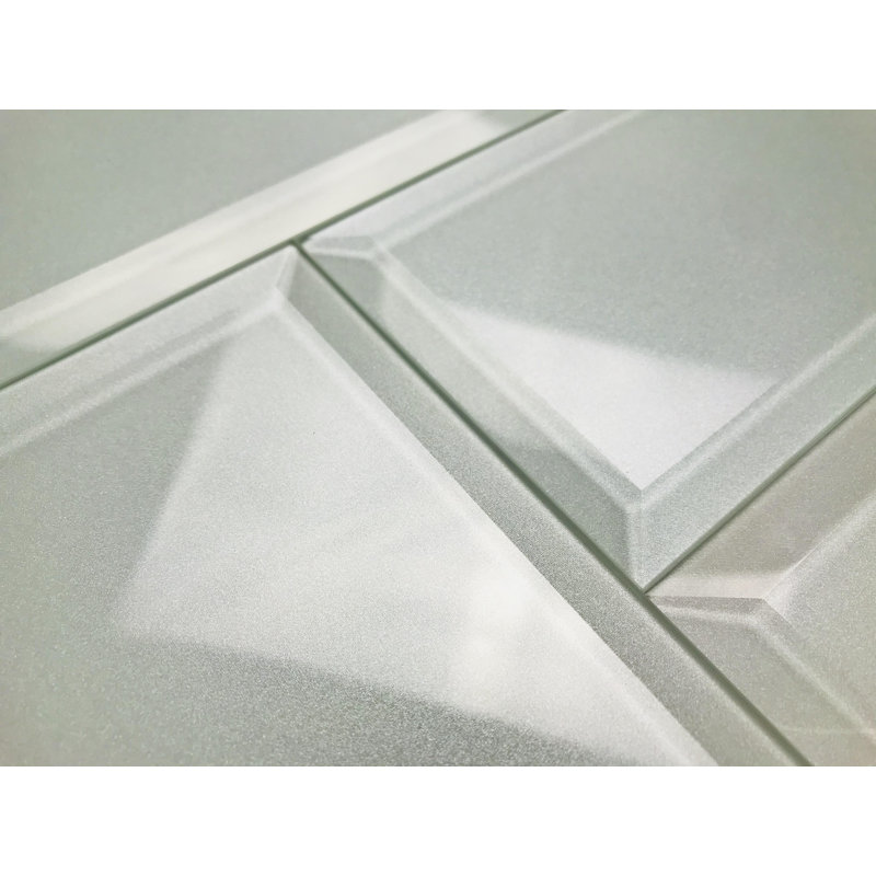 Carrelage mural de cuisine et de salle de bain en verre biseauté de qualité diamantée givré 3 po x 12 po Frosted Elegance
