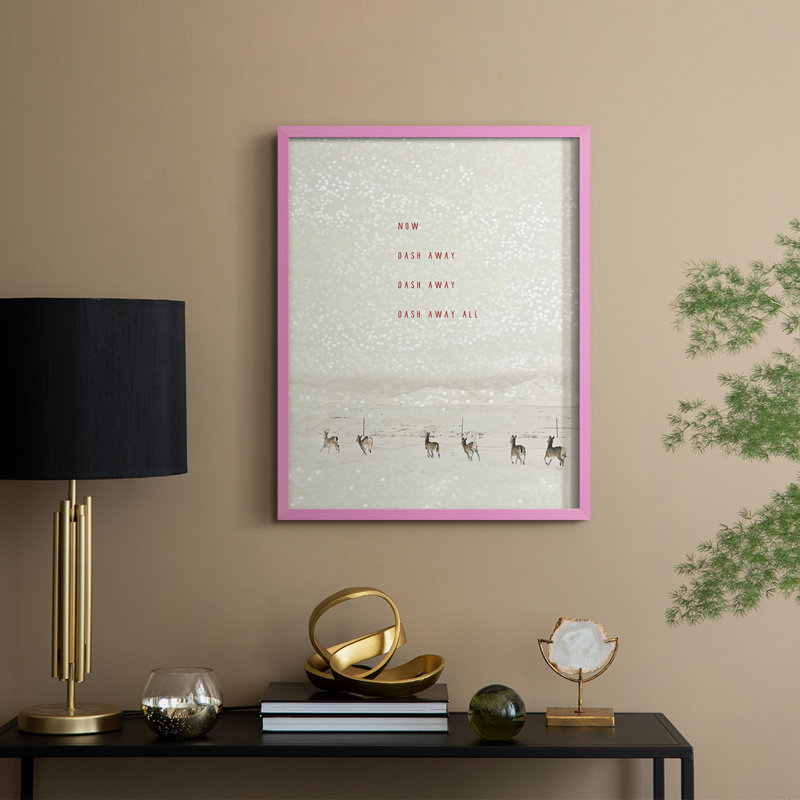 «Deer Dashing», reproduction encadrée - bois massif, H 15 po x l 12 po, Rose