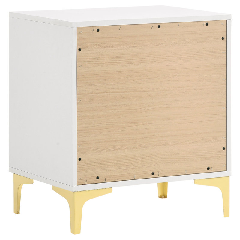 Paulk 4-piece Queen Bedroom Set White, White, Queen, 4 Pcs: Dresser; Mirror; Bed; Nightstand