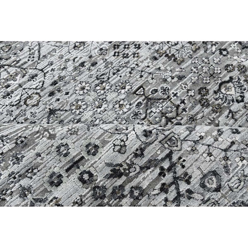 Floral Indoor Rug, Square 2' x 2'