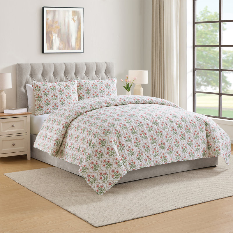 VCNY Home Ellia Taupe 3-Piece Pinsonic Quilt Set, Full/Queen, Full Quilt + 2 Standard Shams, Taupe/Red/Green Floral