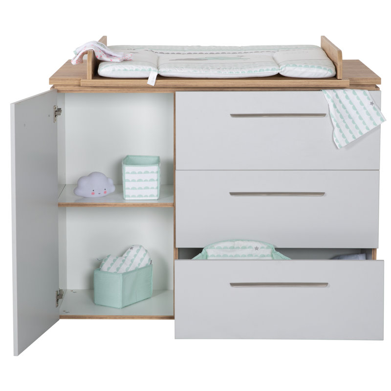 Tobi Changing Table