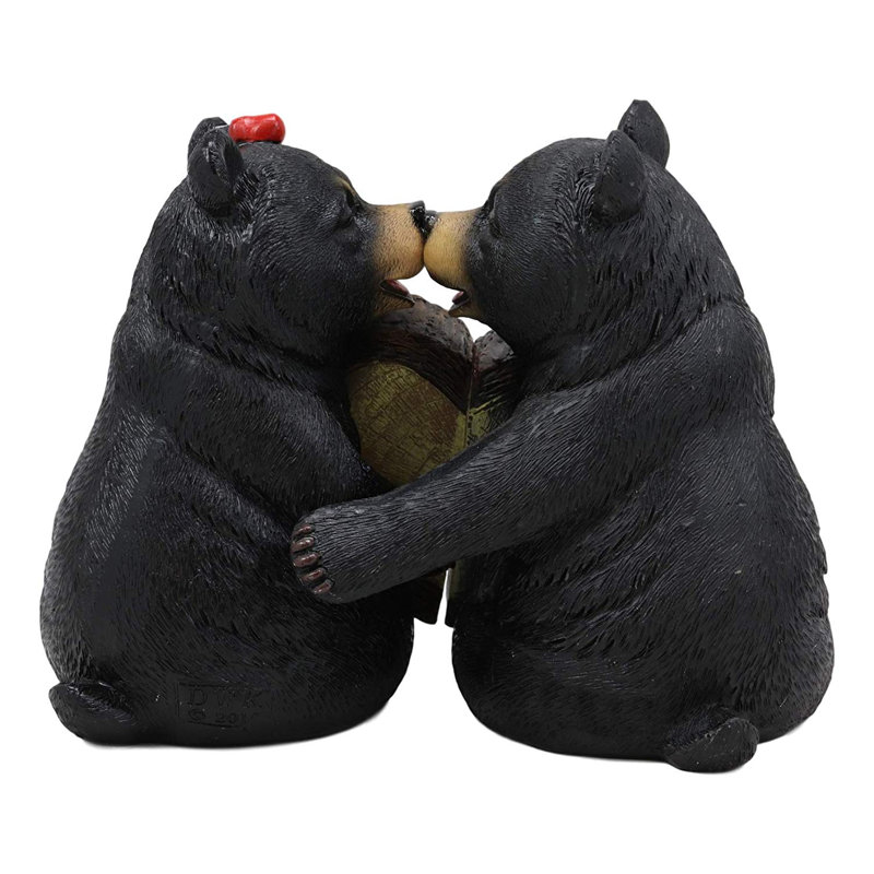 Arline Figurines & Sculptures