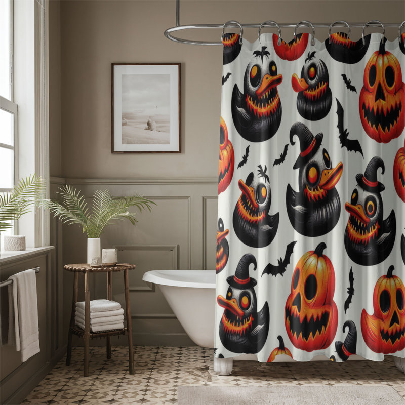 Rideau de douche 1 pièce Spooky Duck, H 74 po x l 71 po