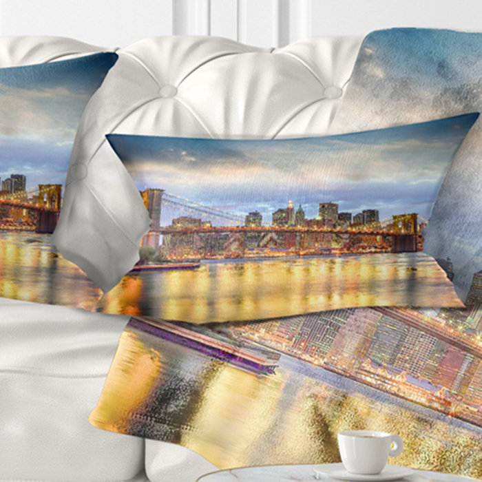 Housse et insert de coussin carré Brooklyn Bridge with Night Illumination Cityscape, Rectangle 12" x 20"