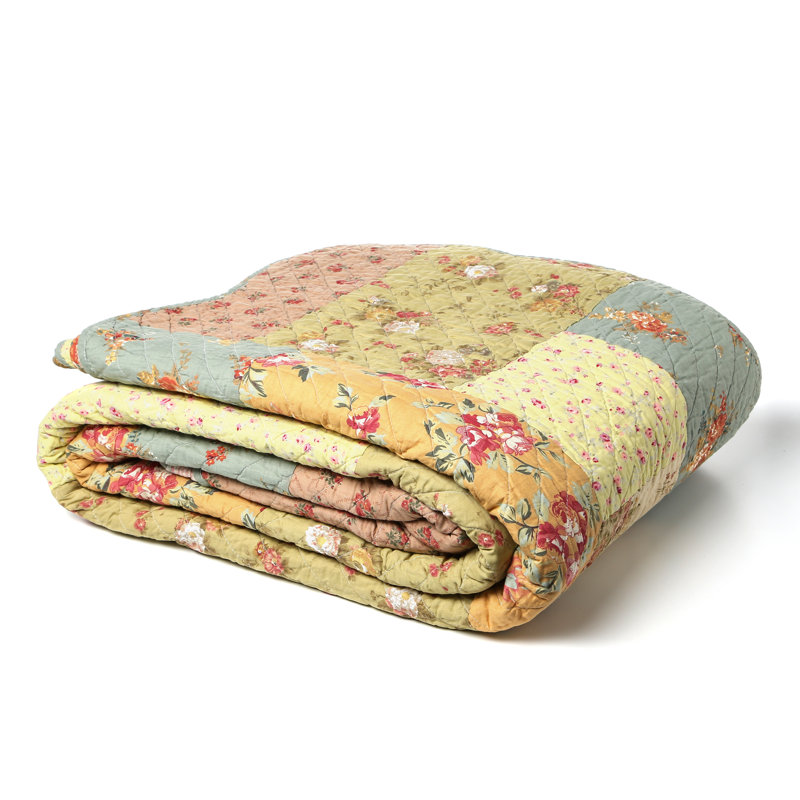 Traditional Cotton Floral Quilt, Queen