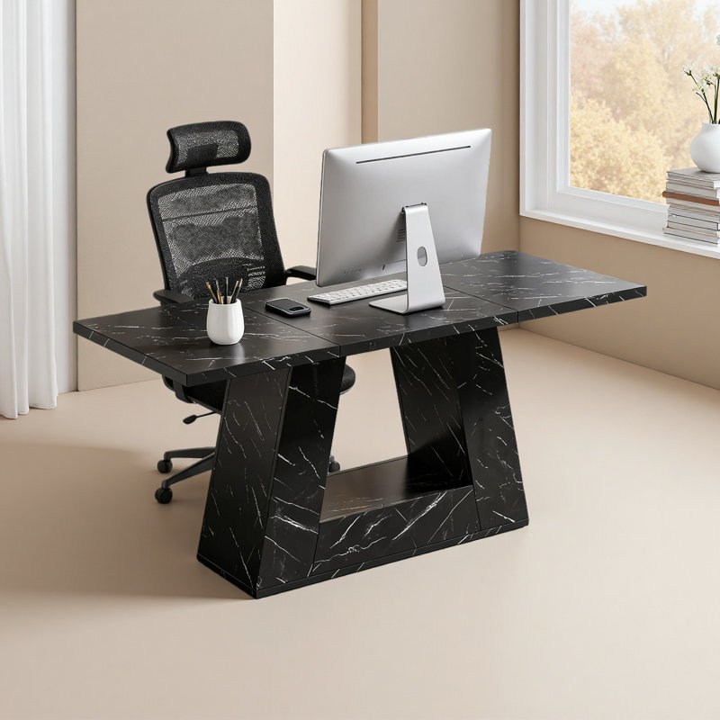 Bureau spacieux, bureau d'ordinateur, bureau de direction