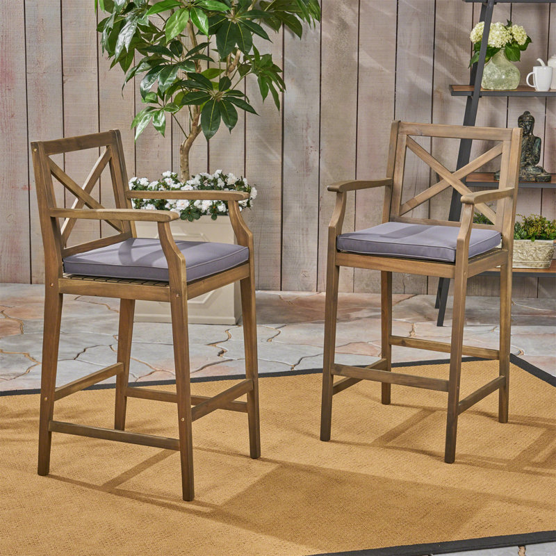 Tabouret de bar avec structure en bois d'acacia, dossier croisé et coussins résistants à l'eau, Gris