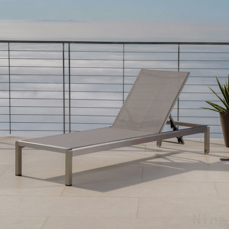 Chaise Lounge