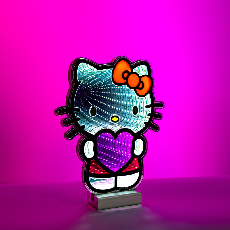 Hello Kitty® Heart Ekkolight 9.5"H