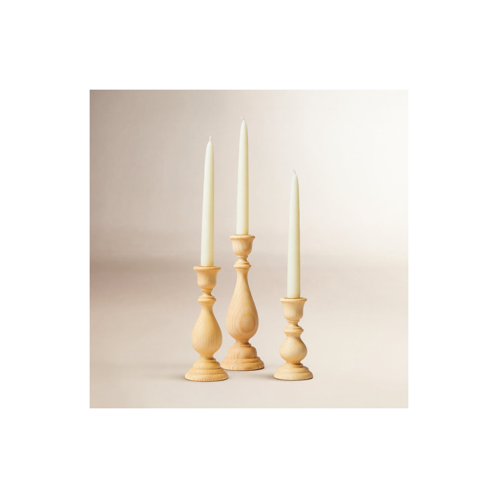 Essex Candlestick, Medium: 7.5" X 2.75", Natural