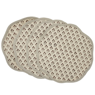 Fabdivine 15"Floral Scalloped Placemats - Kesariya