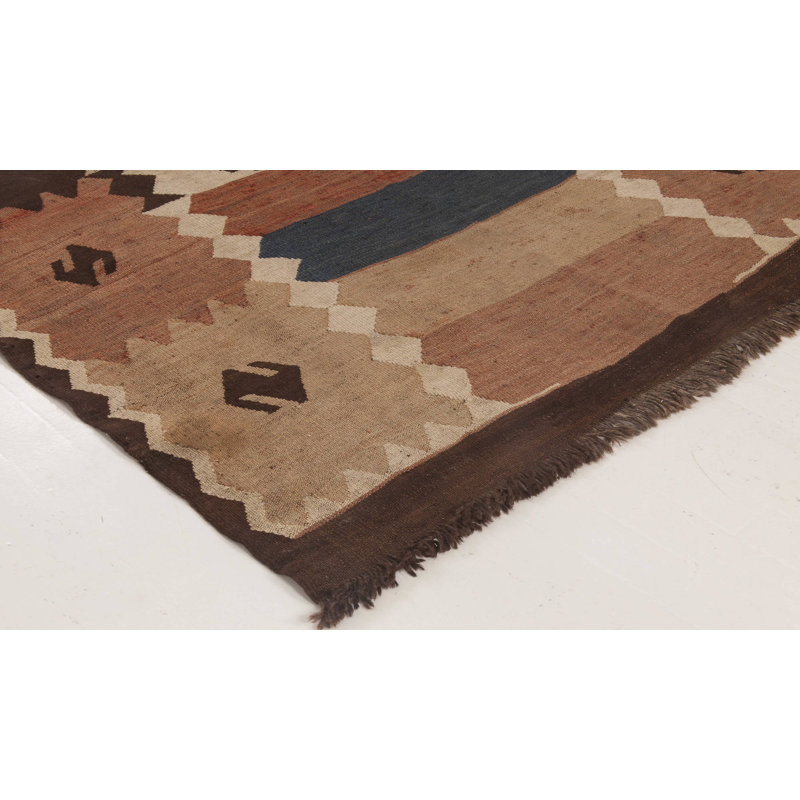 Labidar vintage ouzbek en brun / noir / beige 5 pi 5 po x 9 pi Mid-20th Century
