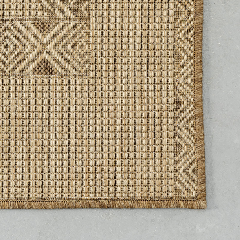 Beige Geometric Patterned Indoor/Outdoor Area Rug 6'7" x 9'