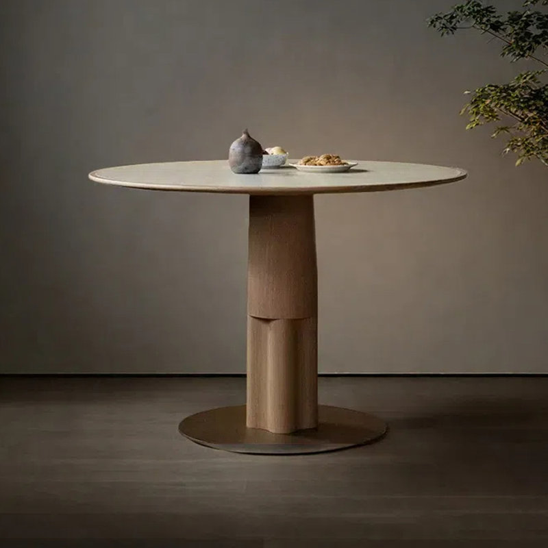 Light luxury round dining table