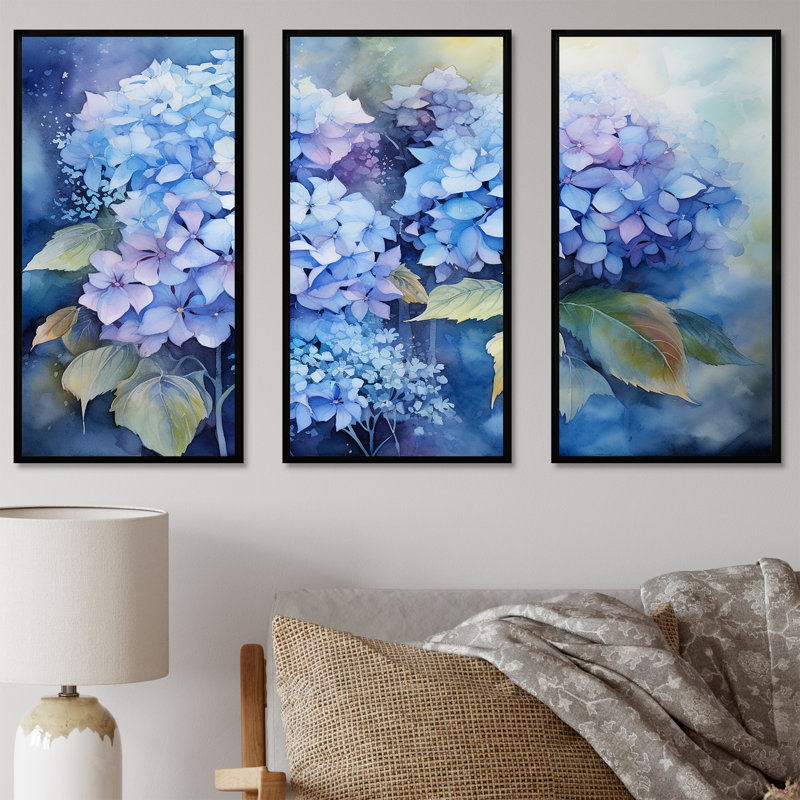 «Blue Hydrangea Farmhouse Still Life I - Hydrangea», ensemble d'art sur toile, Cadre flottant noir