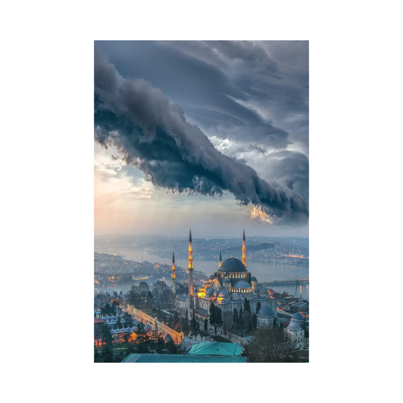 «Istanbul Thunderstorm Mosque» par - Toile tendue, H 12 po x l 8 po x P 0,75 po