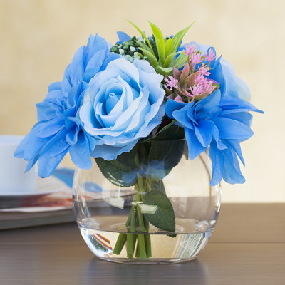 Agencement floral en soie rose et dahlia en vase