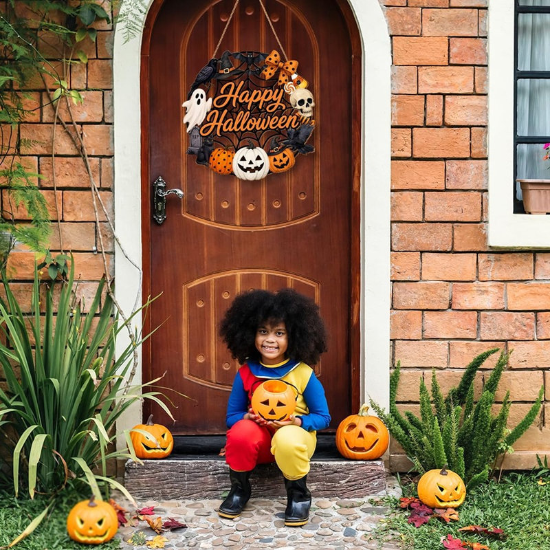 Panneau de porte d'Halloween en bois - fantôme, citrouille et couronne de chat noir avec décor de joyeux Halloween
