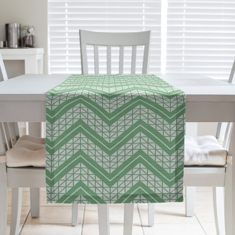 Chemin de table à chevrons à la main classic Stephenie, 16 po x 90 po, Vert olive