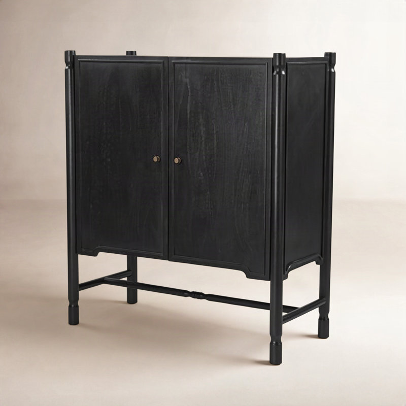 Bar Bantam, Black
