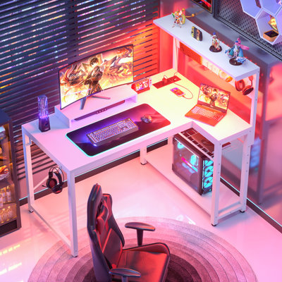 Bureau de jeu en L Alexxander de 43 po avec rangement, prise de courant, bande DEL et support pour écran