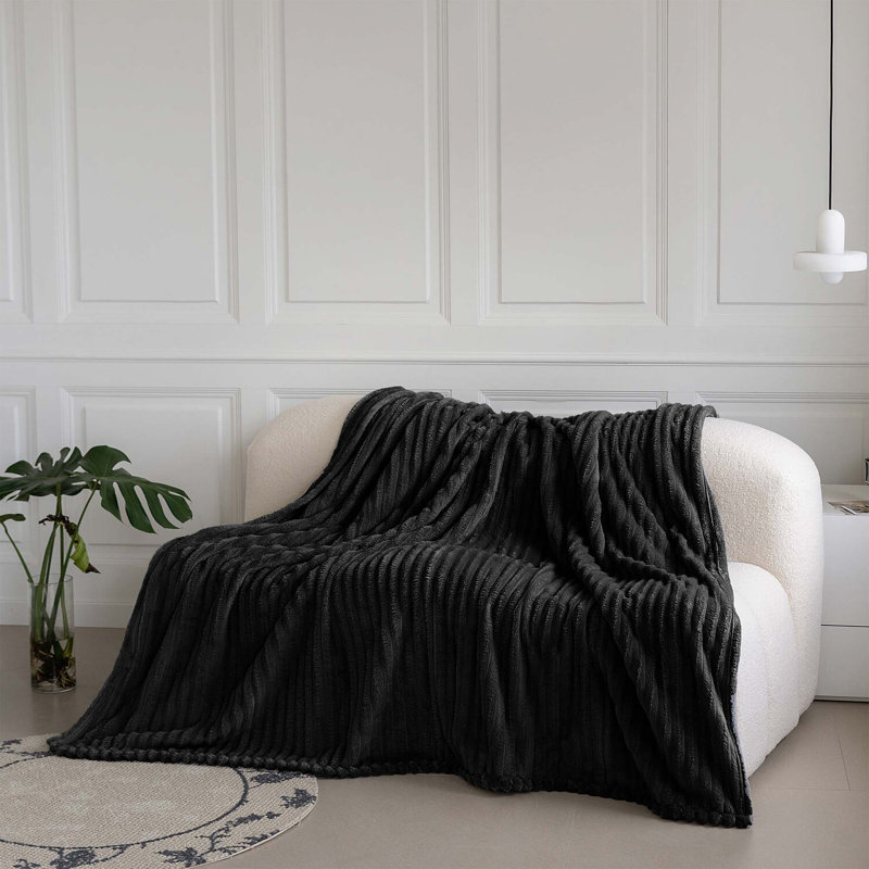 BELLISSIMA PLUSH THROW, 200cm x 150cm, Black