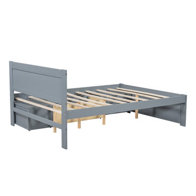 Lit avec tiroir et deux tablettes pratiques