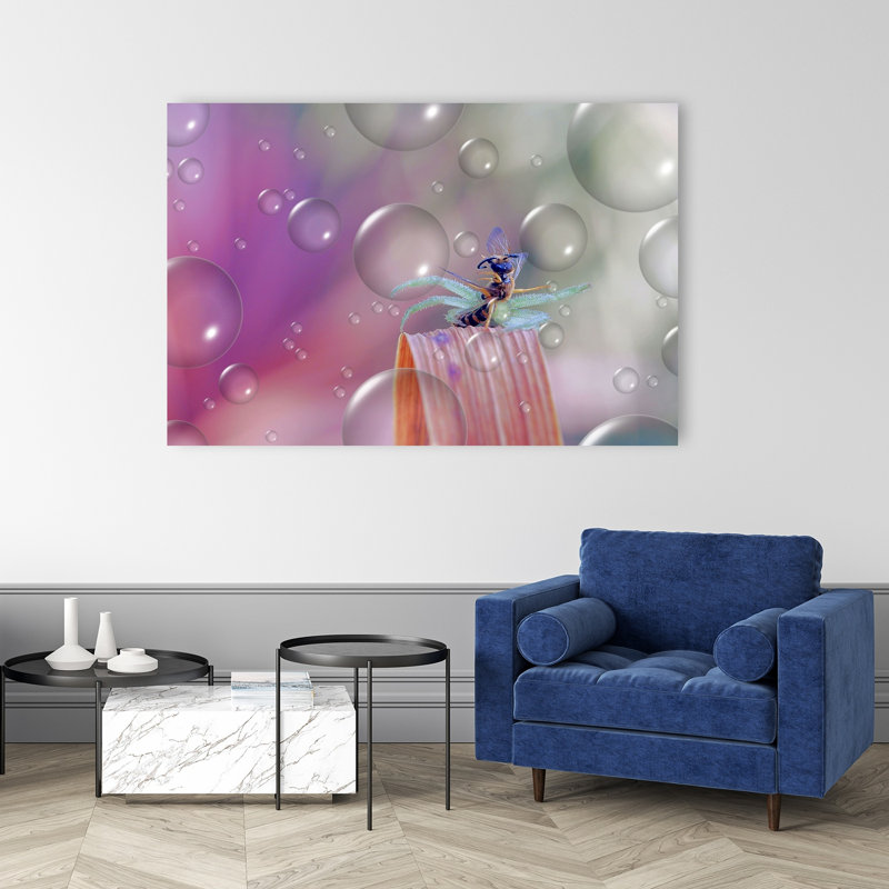 Wasp In Dreamy Bubbles Colorful Delicate Dreamy Bee Nature Plant Wall Art Print 1 Piece Wrapped Canvas Wall Art