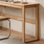 Bureau d'écriture en bois de chêne brun clair de qualité-970459694