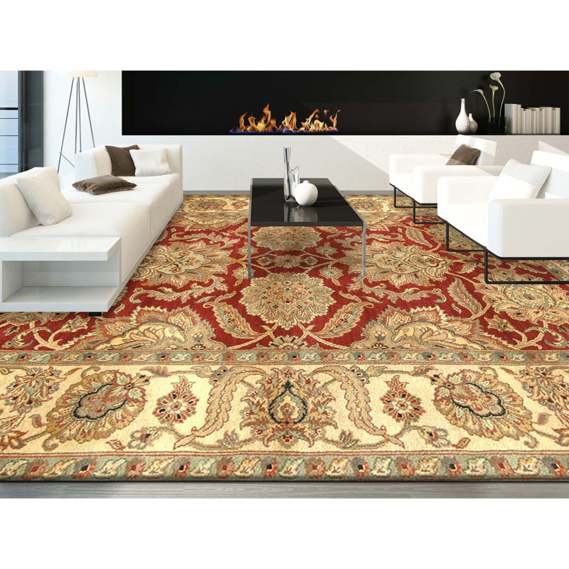 Hand Knotted Wool Oriental Area Rug in Red And Gold
