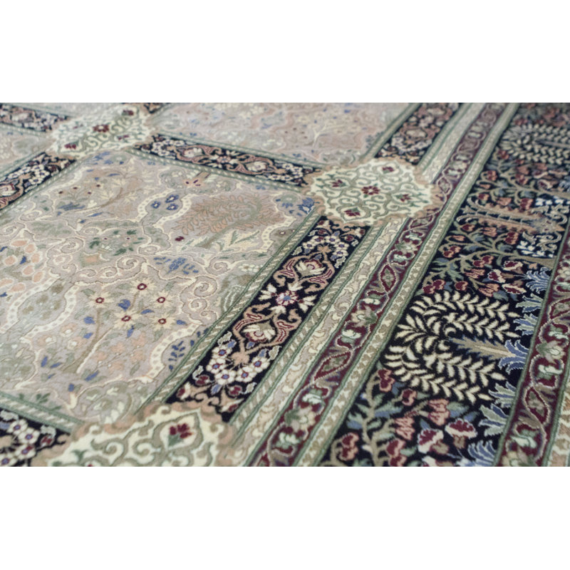 Hand Woven Wool Oriental Area Rug